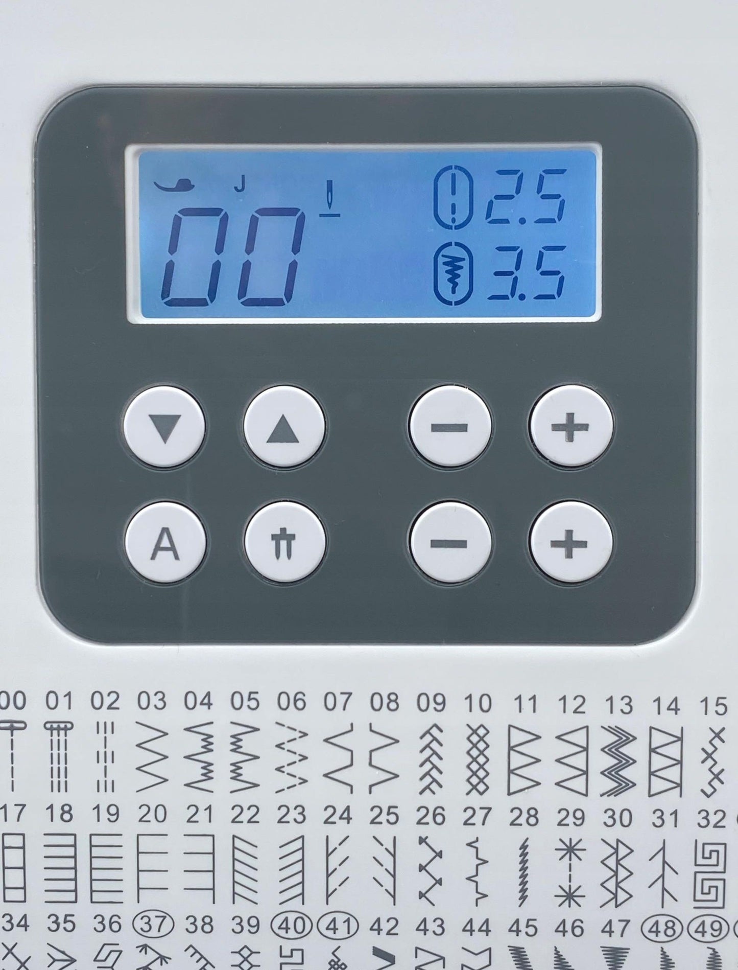 Maszyna do szycia Minerva Experience 2000 - zdjęcie 2