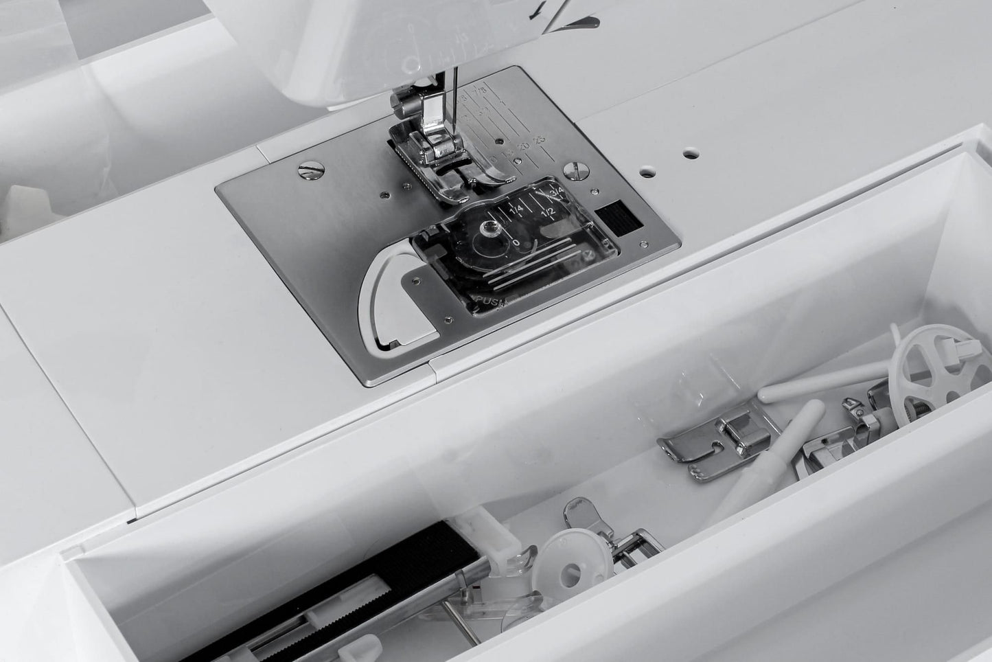 Maszyna do szycia Minerva Longarm HV30.5 - zdjęcie 4