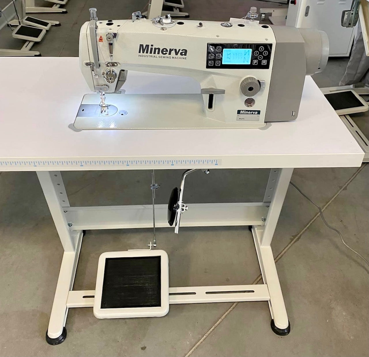 Minerva M9800JE4
